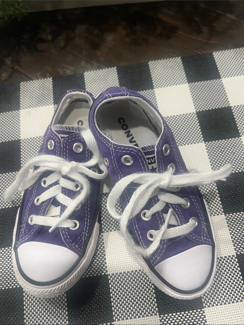 Converse Kids Purple Low-Top Canvas Sneakers with White Laces